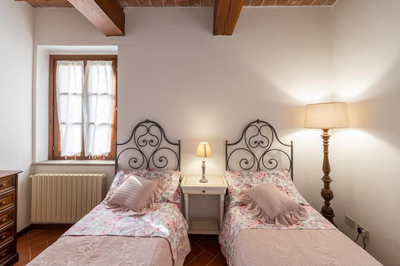 Lajatico Rentals - Casa Di Alice Nel Borgo Bagian luar foto