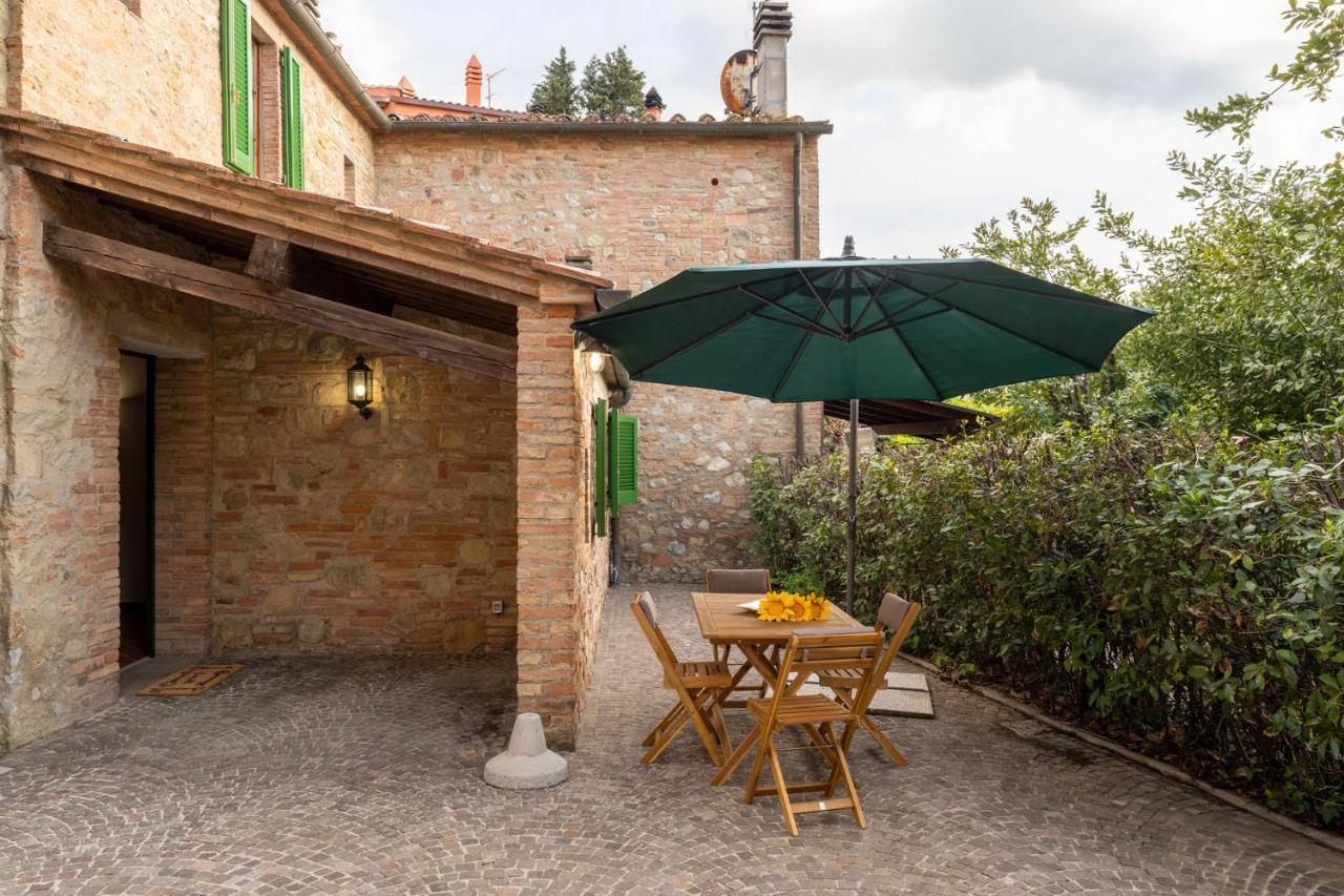 Lajatico Rentals - Casa Di Alice Nel Borgo Bagian luar foto