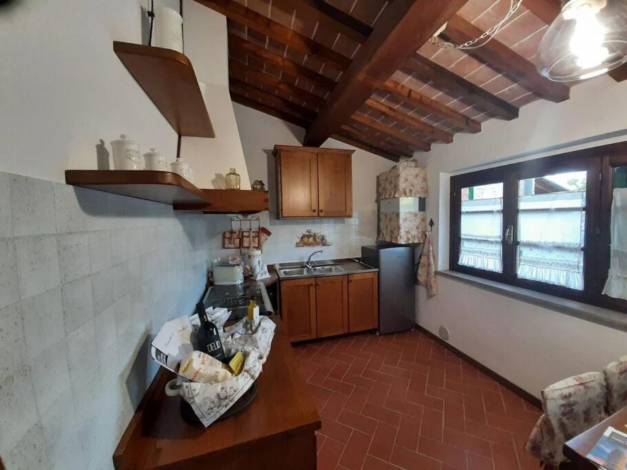 Lajatico Rentals - Casa Di Alice Nel Borgo Bagian luar foto