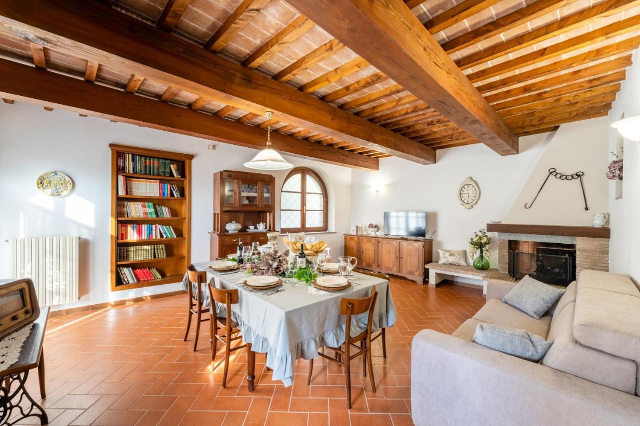 Lajatico Rentals - Casa Di Alice Nel Borgo Bagian luar foto